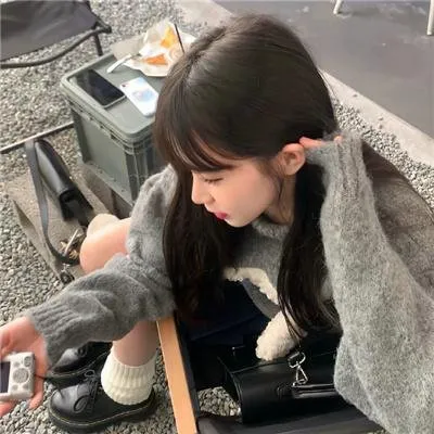 【深夜美食】《爱吃拉面的小泉同学》早见明里：为了吃遍全日本最好吃的拉面，女高中生的狂热日常