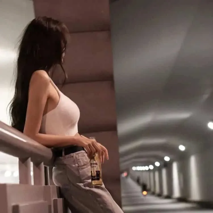 热血动作爽剧《猎犬》全集在线：拳击手单挑高利贷黑帮，拳拳到肉的暴力美学